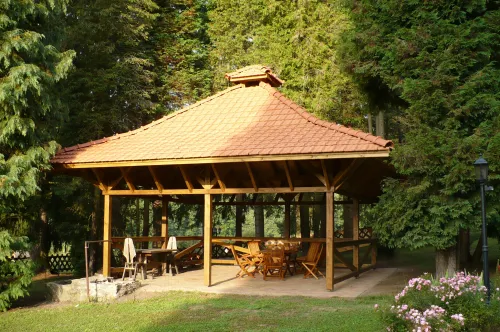 13. galéria kép Fakos Asztalos